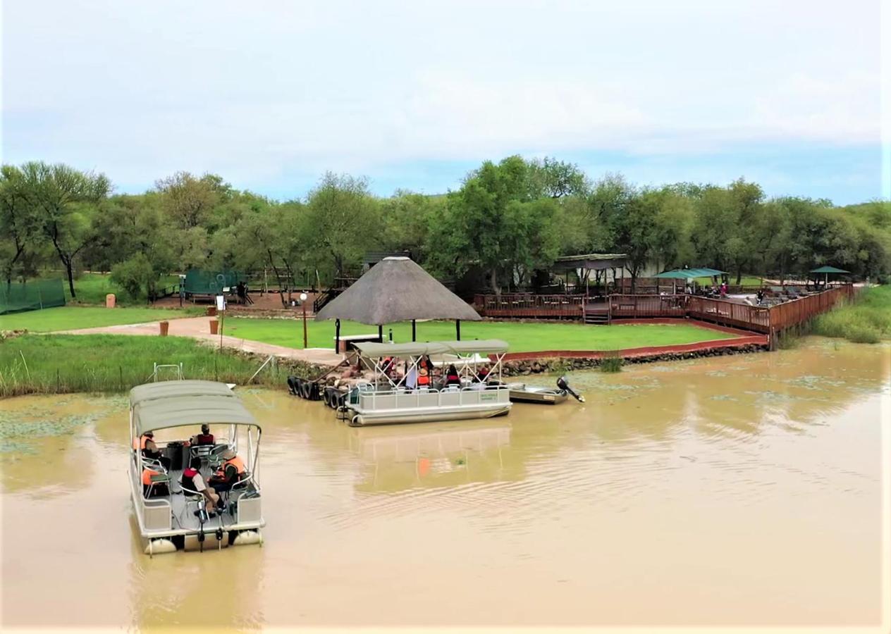 Crocodile Pools Resort Gaborone Exteriör bild