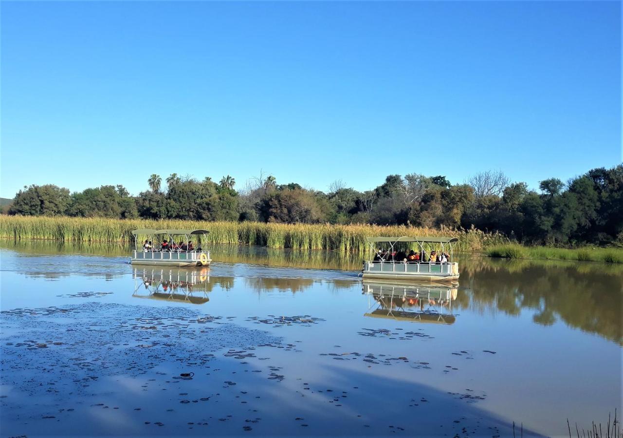 Crocodile Pools Resort Gaborone Exteriör bild