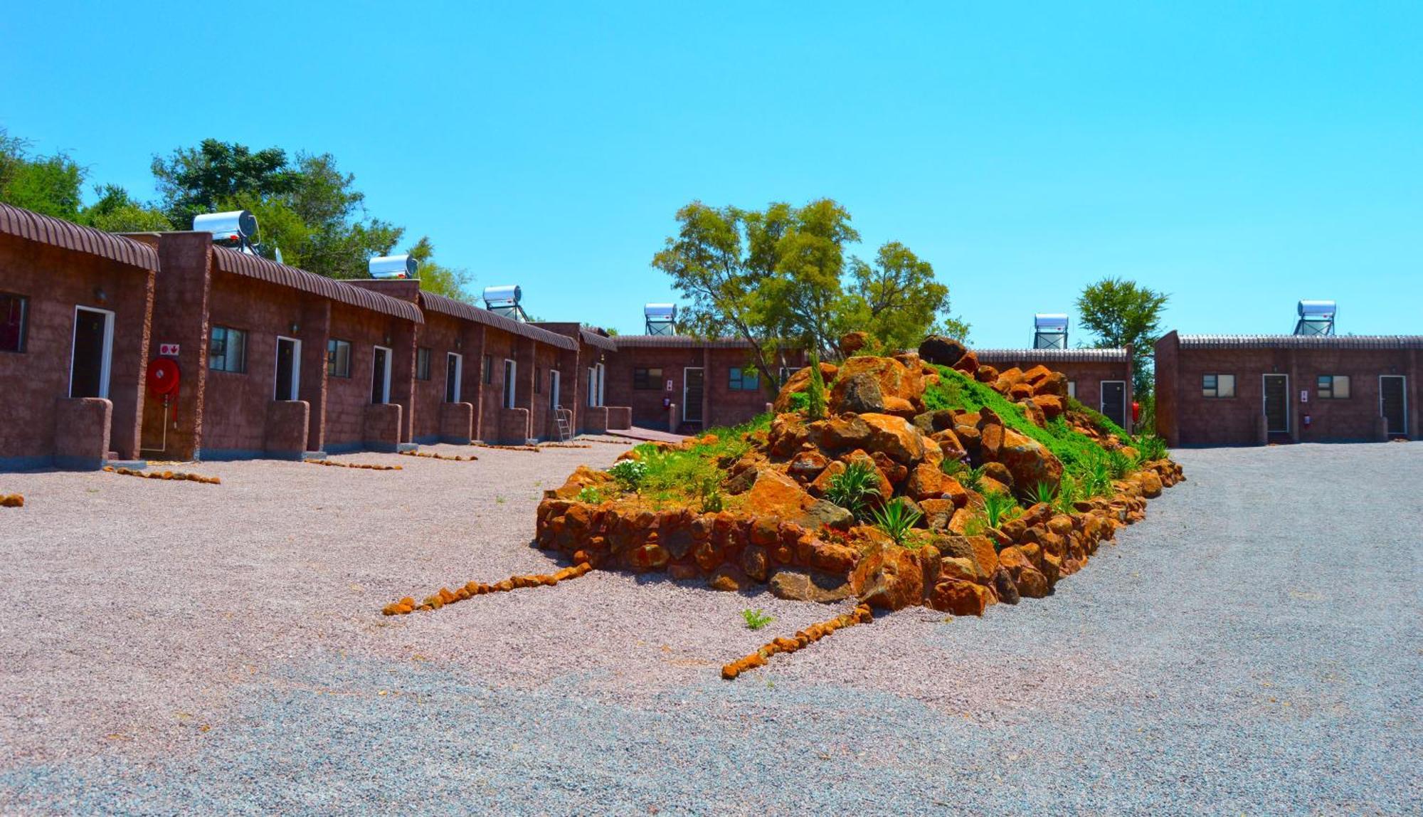 Crocodile Pools Resort Gaborone Exteriör bild